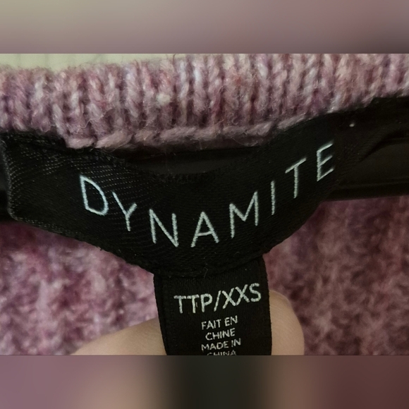 Dynamite Pink V-Neck Cropped Sweater - Picture 3 of 5